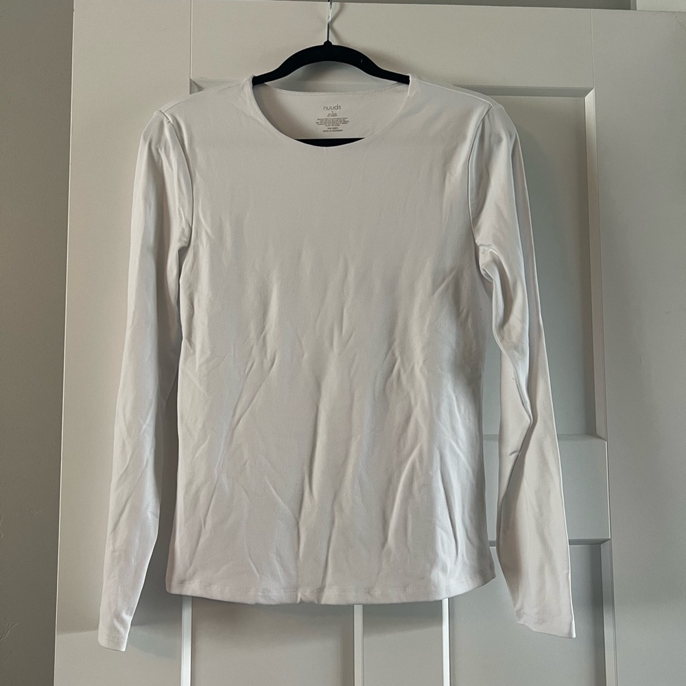 LIKE NEW- NUUDS LONG SLEEVE TOP